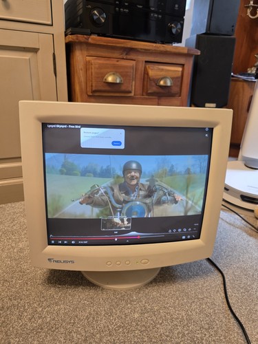 Relisys te770 inch crt - te770-ru,