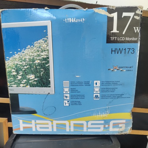 Widescreen tft lcd - 17",