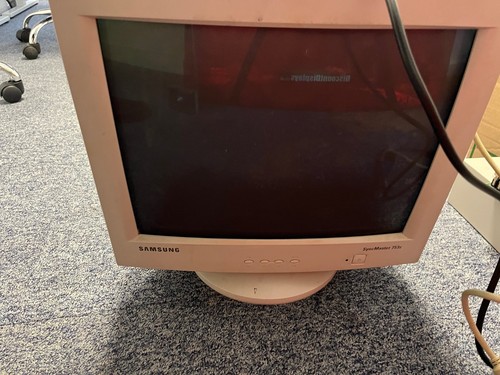 Samsung syncmaster crt monitor - samsung,
